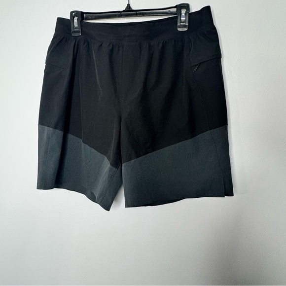Lululemon black and gray athletic shorts size large - Picture 1 of 5